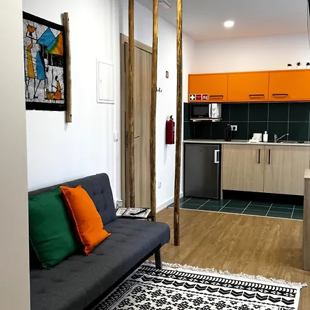 S'apartments New * 莱里亚